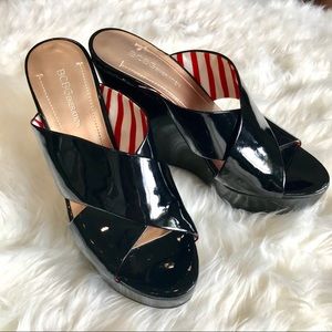 BCBGeneration Black Wedges Sandals Platform 6.5